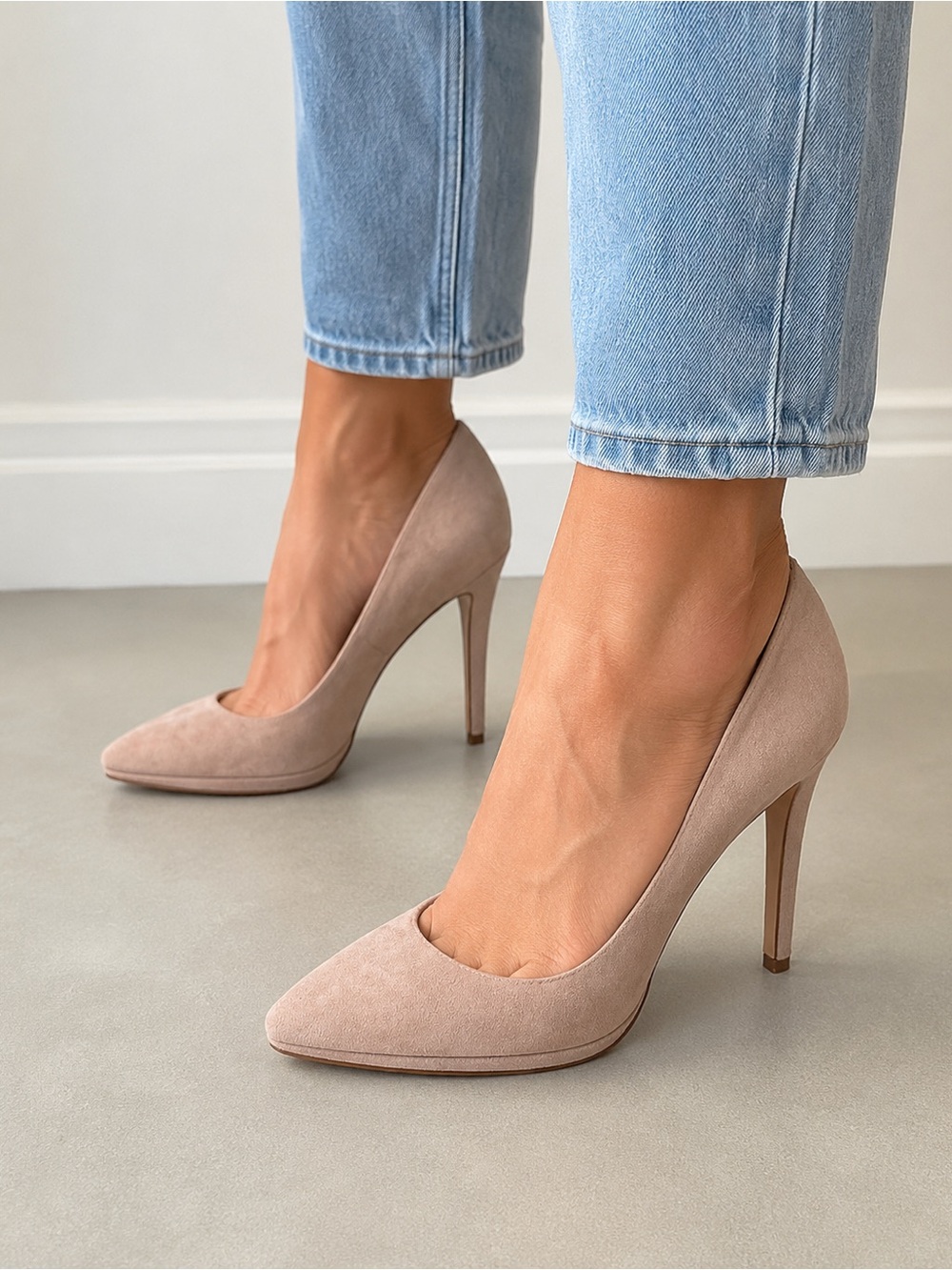 Forever21 Nude Suede Heels